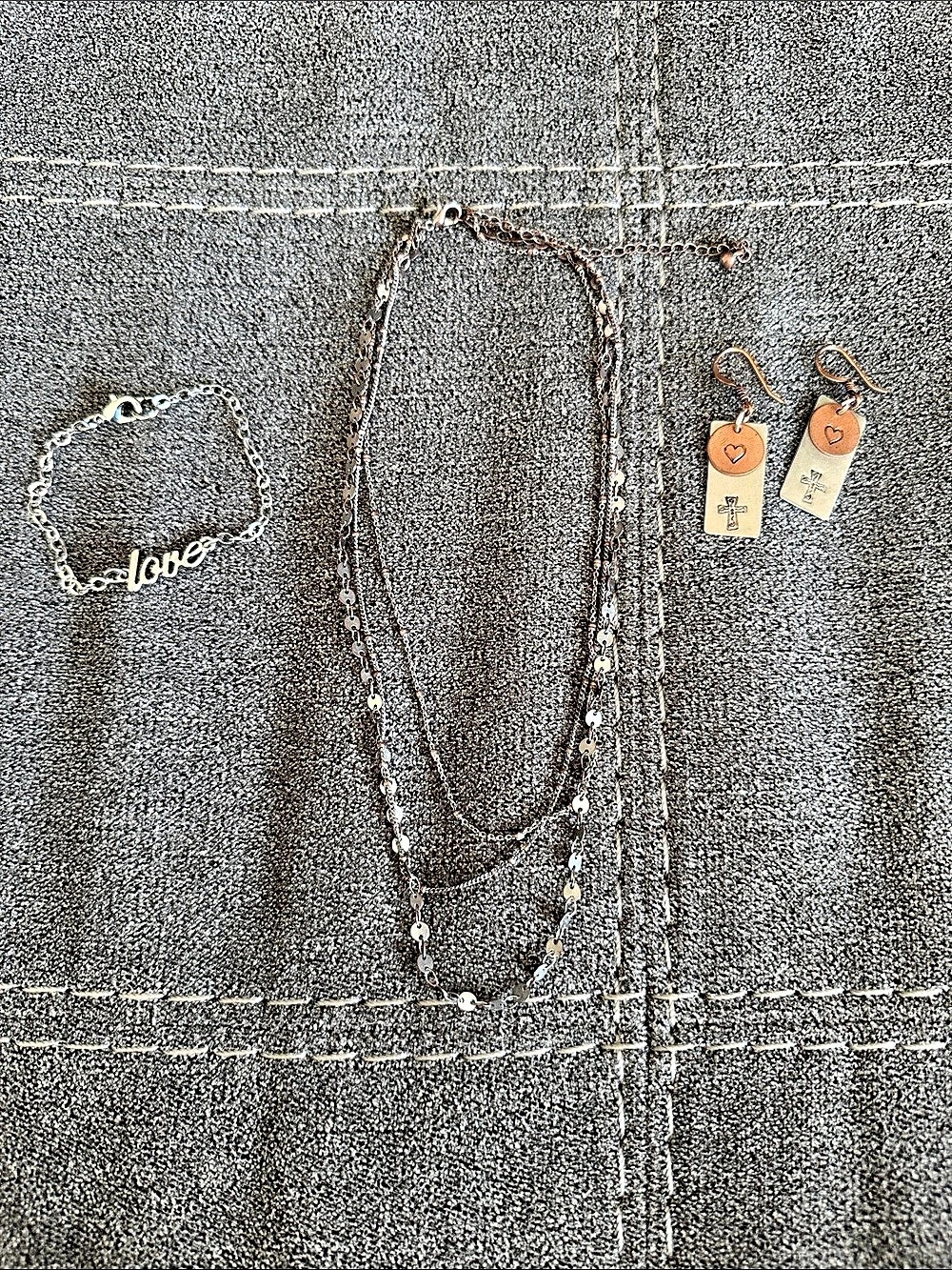 Jewelry Set in Brown & Gold Like New